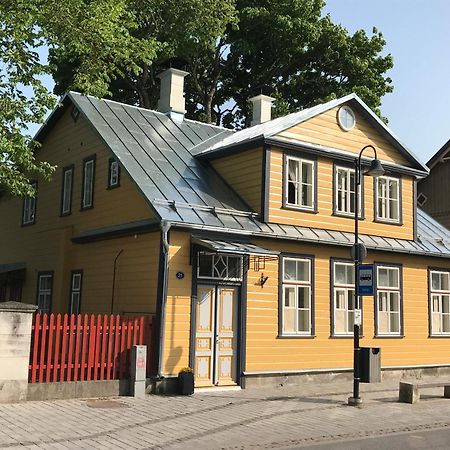 Lossi Apartment Kuressaare Exterior photo
